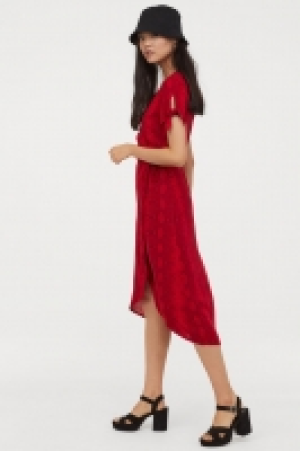  Patterned wrap dress £6.00