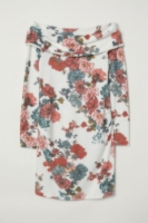  MAMA Off-the-shoulder top £6.00