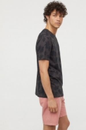  Patterned cotton T-shirt £5.00