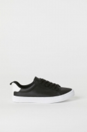  Trainers £8.00