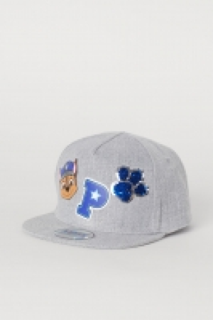  Cap with an appliqué £5.00
