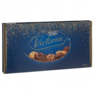 BMStores  McVities Victoria Biscuit Selection 825g