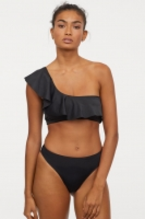  Brazilian bikini bottoms £7.00