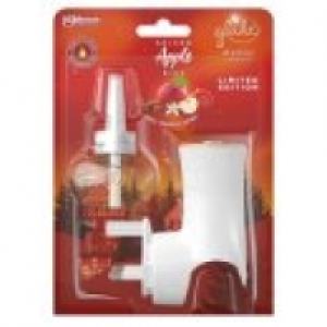 Glade Plug In Scented Oil Starter Kit, Spiced Apple - Holder & 1 R