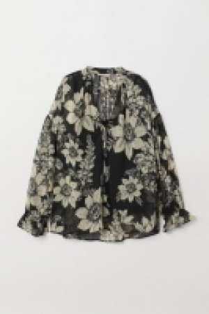  Balloon-sleeved blouse £25.00