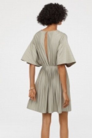  Pleated dress £15.00