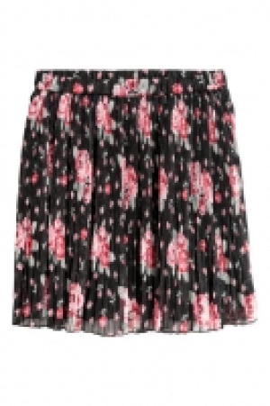  Pleated skirt £11.00