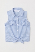 HM   Sleeveless tie-front blouse