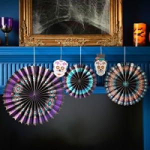 Halloween Fan Decoration Set - Skulls