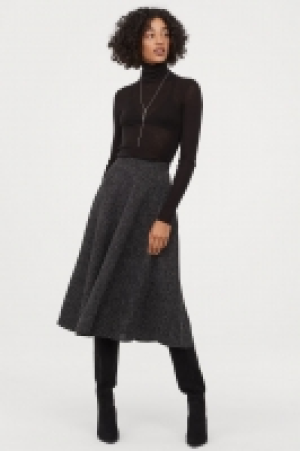  Circular skirt £10.00