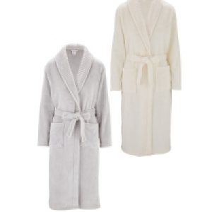 Ladies Plush Bathrobe £9.99