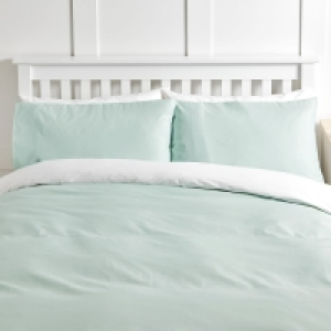 Wilko  Wilko Eau De Nil and White Reversible Easy Care Double Duvet
