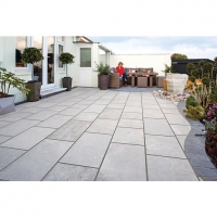 Wickes  Marshalls Lazaro Marble Smooth Shell Mixed Size Paving - 12.