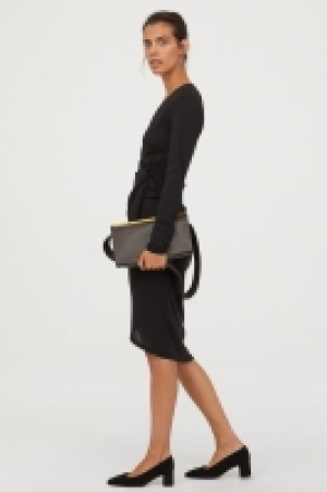  V-neck wrap dress £20.00