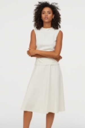  Ribbed skirt £8.00
