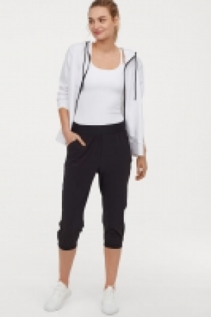  3/4-length sports trousers £9.00