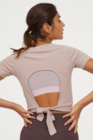 HM   Ribbed sports top