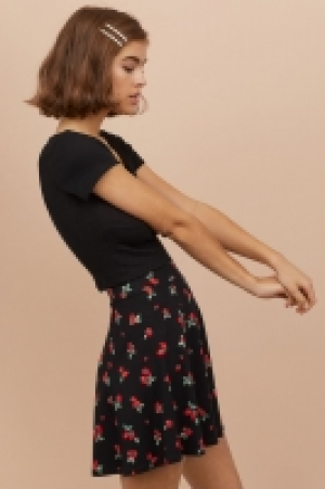  Ribbed tie-detail top £4.00