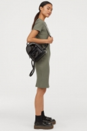  Ribbed dress £6.00