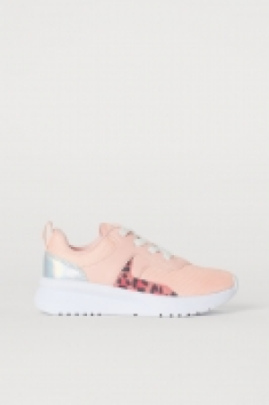 Trainers £9.00