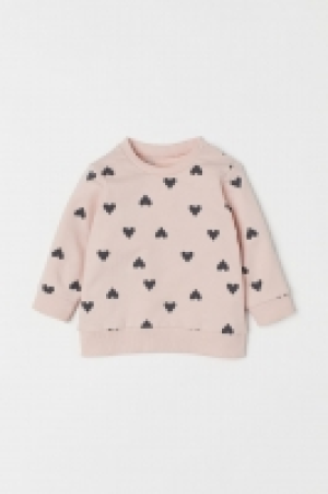  Cotton sweatshirt £3.00