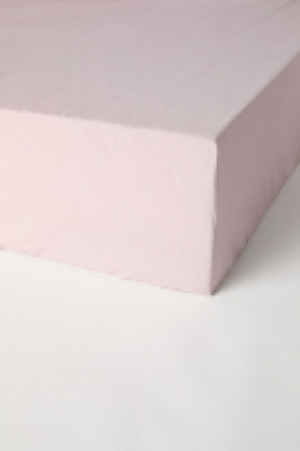 HM   Fitted cotton sheet