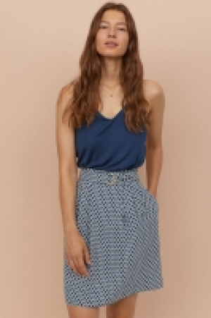  Skirt with a belt £10.00
