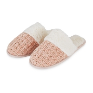 Aldi  Ladies Pink Chenille Luxury Slippers