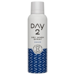 Wilko  Day2 Dry Denim Wash Clothes Spray 200ml