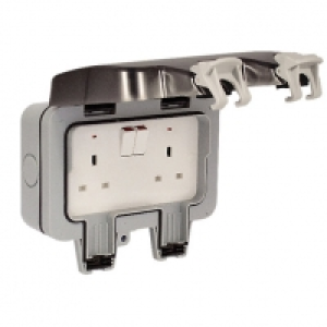 Masterplug IP66 13A Twin Exterior Switched Socket - Grey £13.00