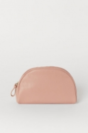  Make-up bag £4.00