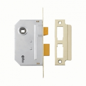 Yale P-M246-CH-63 2 Lever Sashlock - Chrome 64mm £15.00