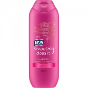 VO5 Gloss Me Smoothly Shampoo 250ml