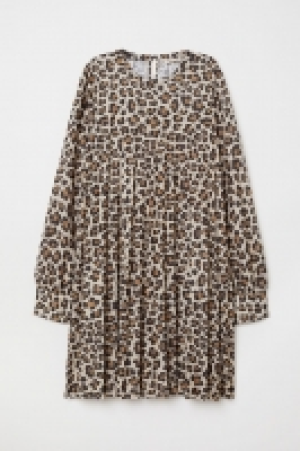  Pleated dress £10.00