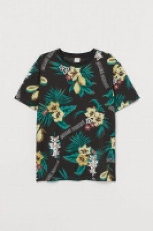  Patterned cotton T-shirt £8.00