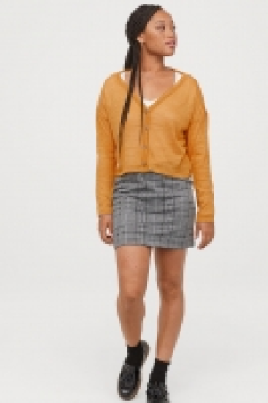  Loose-knit cardigan £7.00