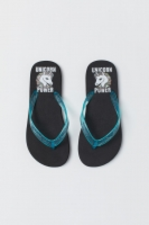  Flip-flops £5.00