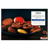 Tesco  Tesco Milk Chocolate Biscuit Selection 450G
