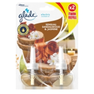 Glade Electric Scented Oil Twin Refill Sandalwood & Jasmine  £3.50