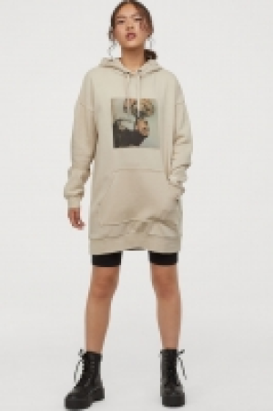  Oversized hooded top £12.00