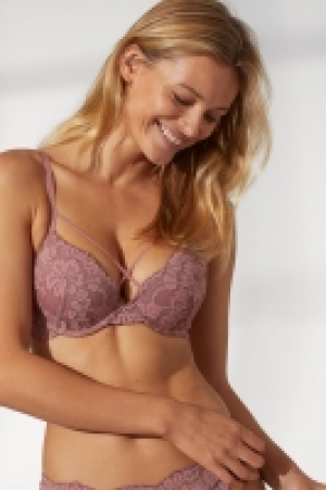  Lace push-up bra £10.00
