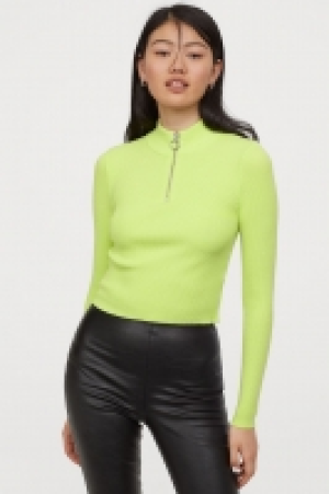  Turtleneck jumper £9.00