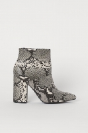  Block-heeled ankle boots £15.00
