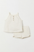 HM   Cotton top and shorts