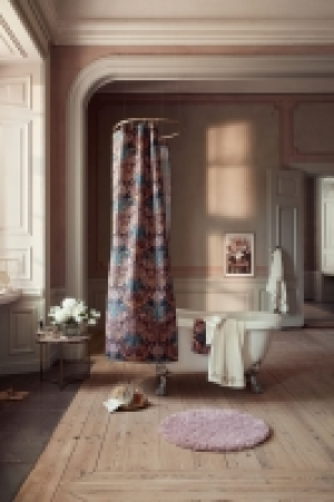 Text-embroidered bath towel £7.00