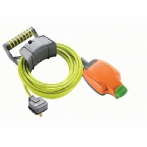 Masterplug Pro-XT Weatherproof Trailing Socket High Visibili £19.50