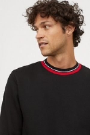  Sweatshirt £10.00