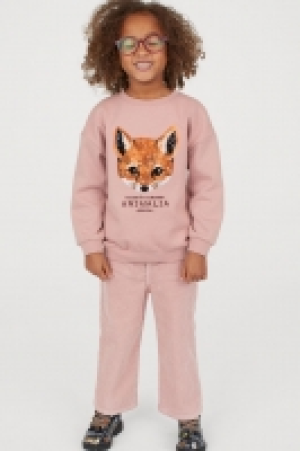  Sweatshirt with sequins £6.00
