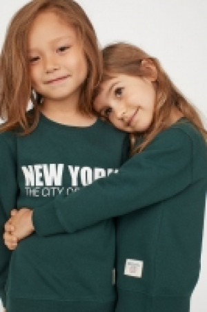  Printed sweatshirt £3.00