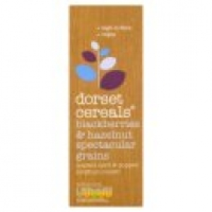 Dorset Cereals Spectacular Grains Blackberries & Fig with Toasted Spelt & P